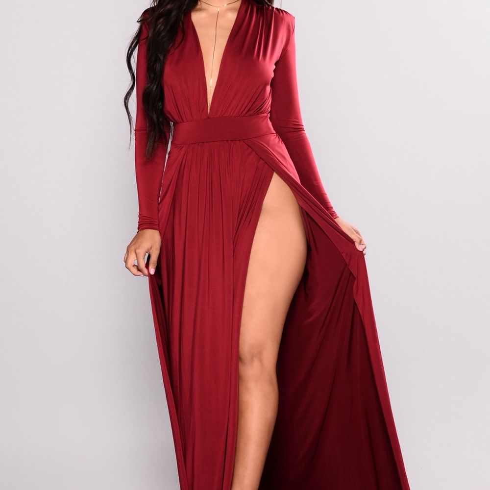 ❌SOLD!!!❌ Fashion Nova Spree Dress Burgundy